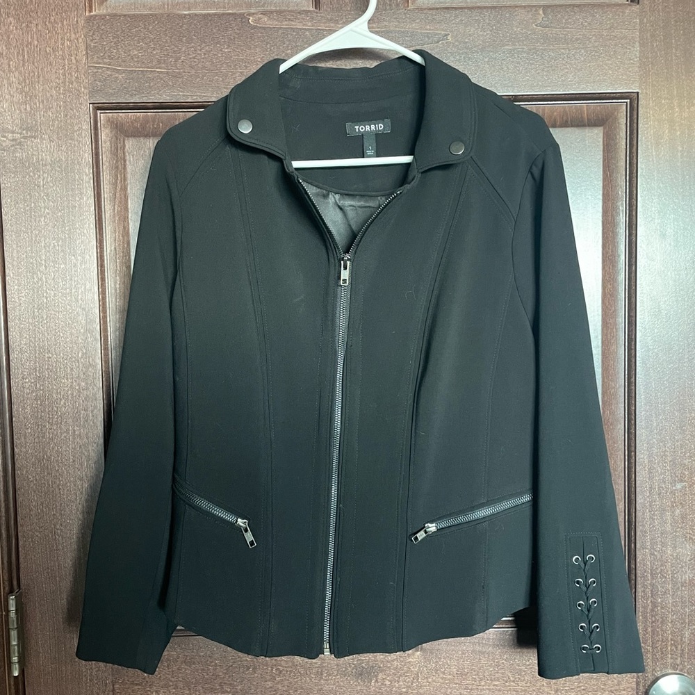 Black Torrid size 1 zip up jacket